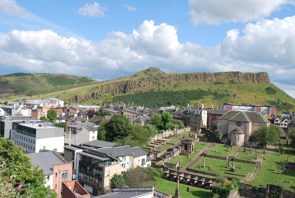 Lochend Park View Apartment Edinburgh Szoba fotó